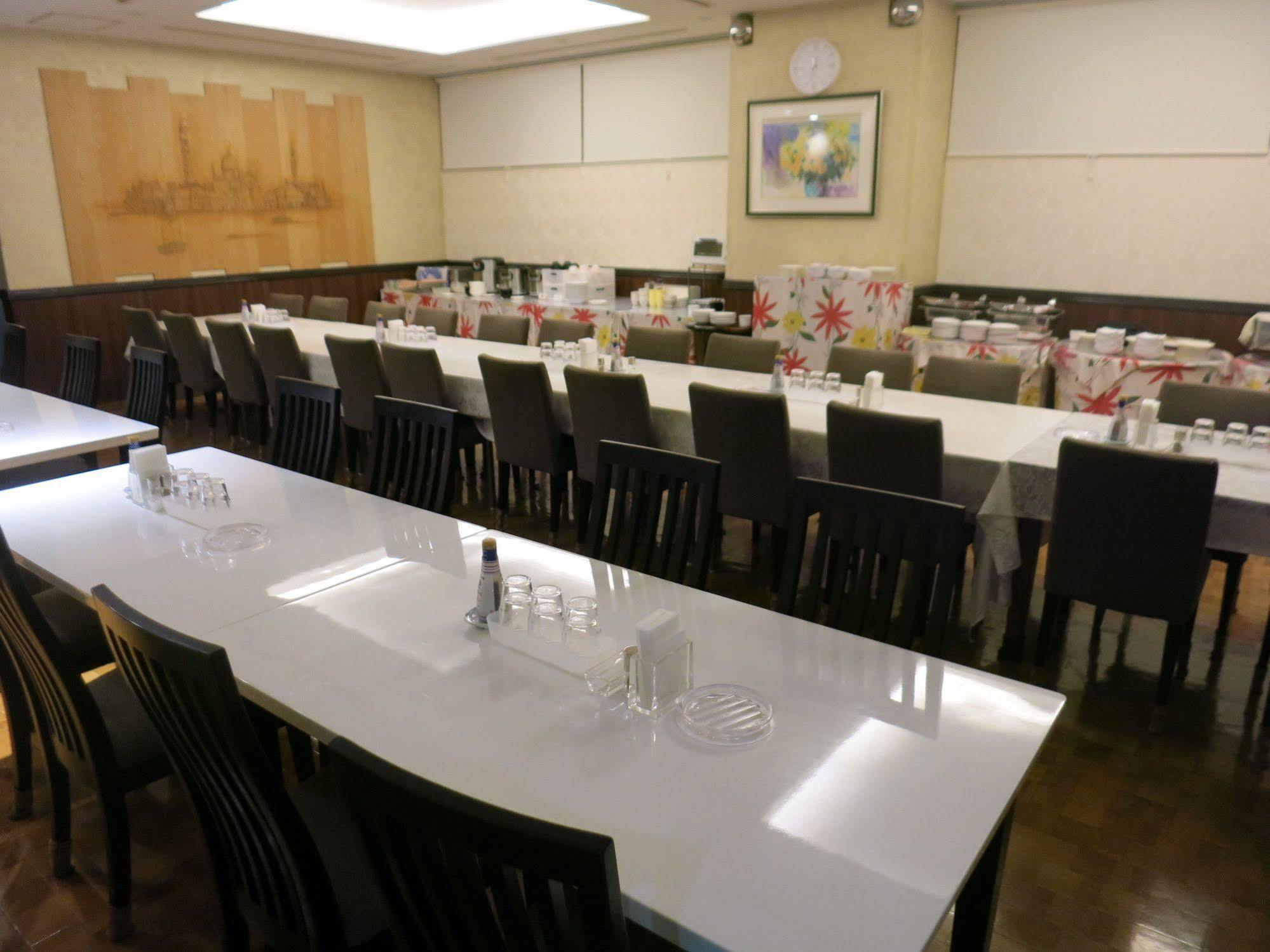 Hotel Centmain Nagoya Buitenkant foto